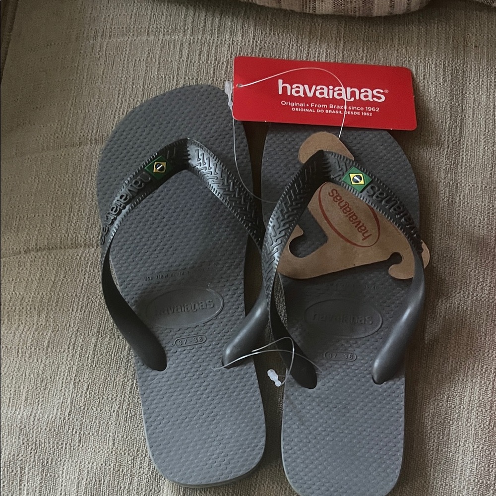Havaianas Flip Flops in Charcoal Gray with Black Straps